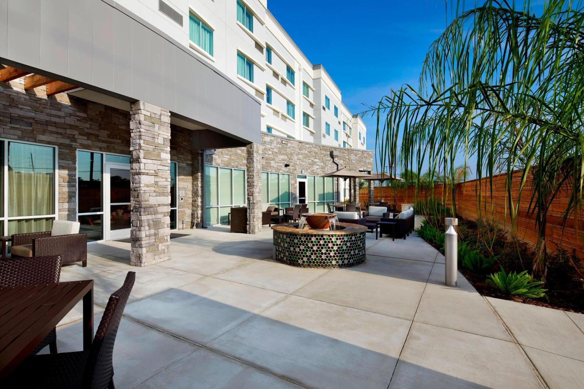 Hotel Courtyard By Marriott Houston Intercontinental Airport Exteriér fotografie